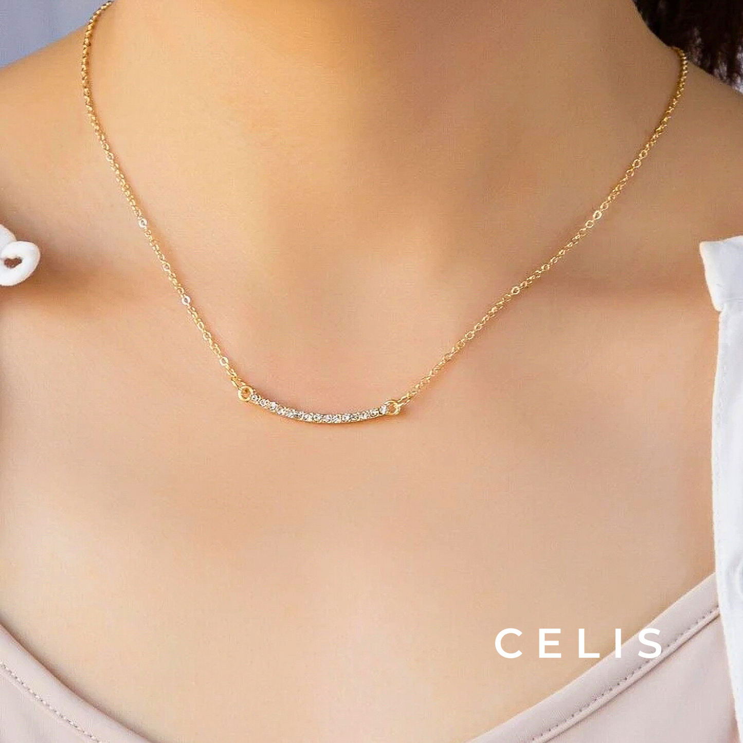 Elegant Line Necklace