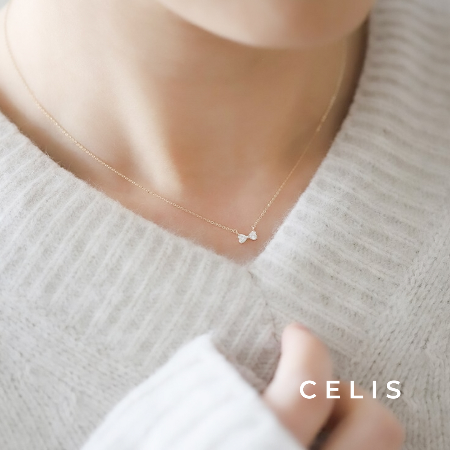 Ribbon Zirconia Necklace