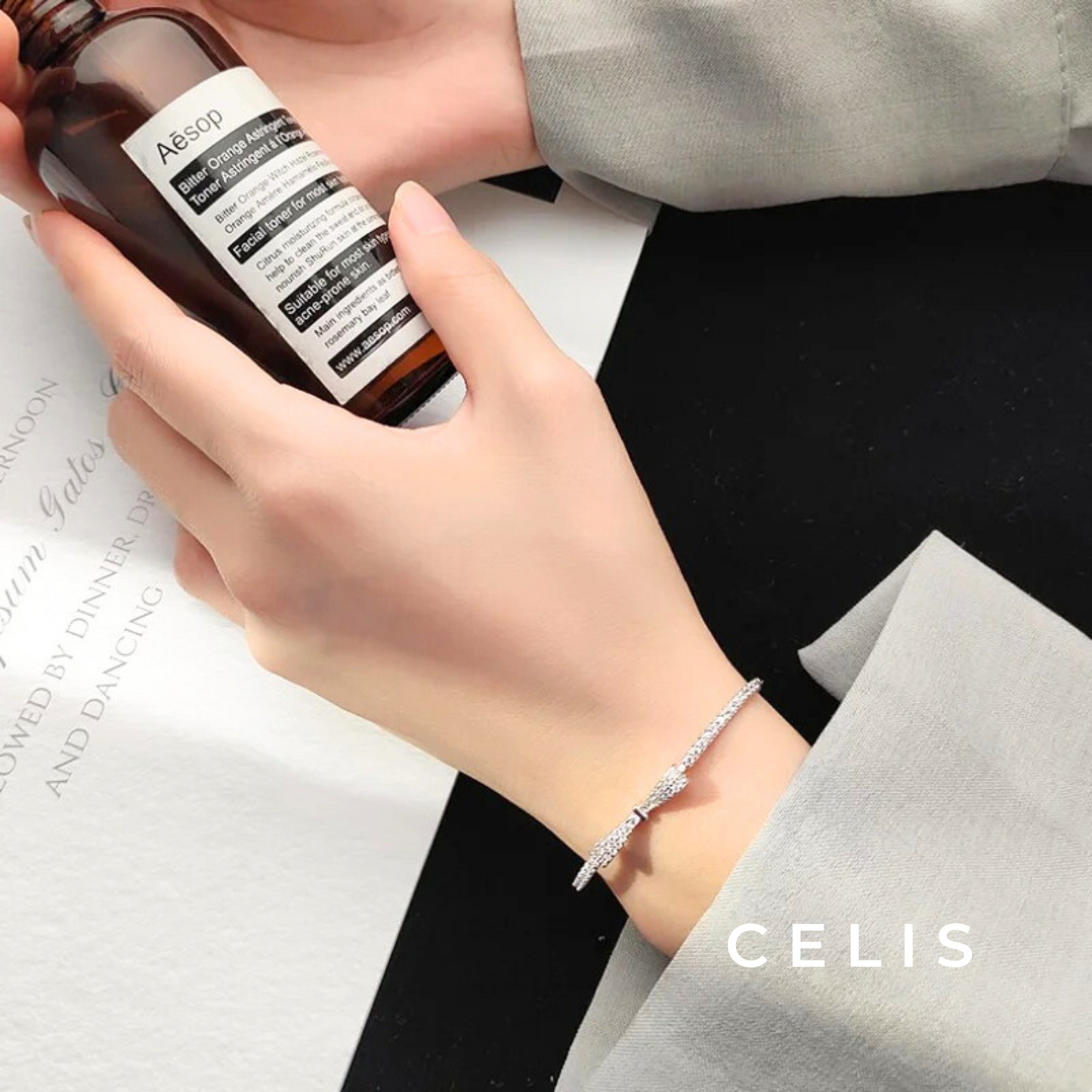 Ribbon Zirconia Bracelet