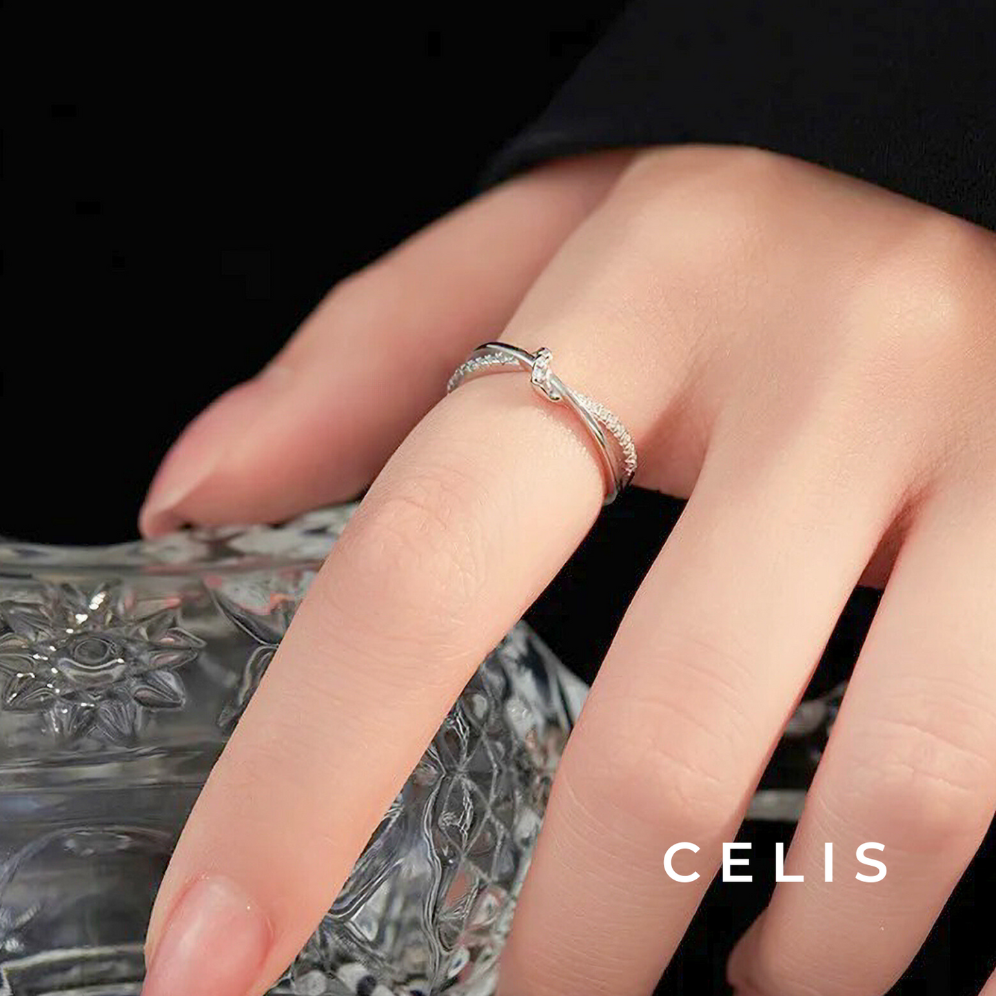 【Limited Item】 Shiny Twisted Ring