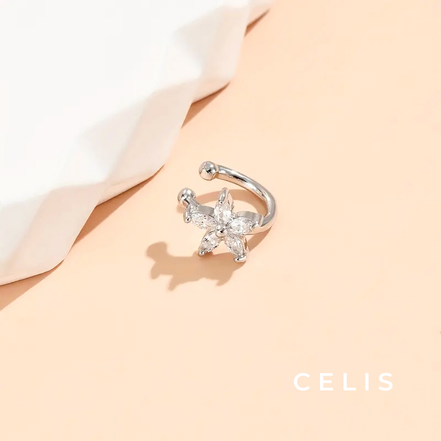 【Limited Item】 Flower Zirconia Ear Cuff