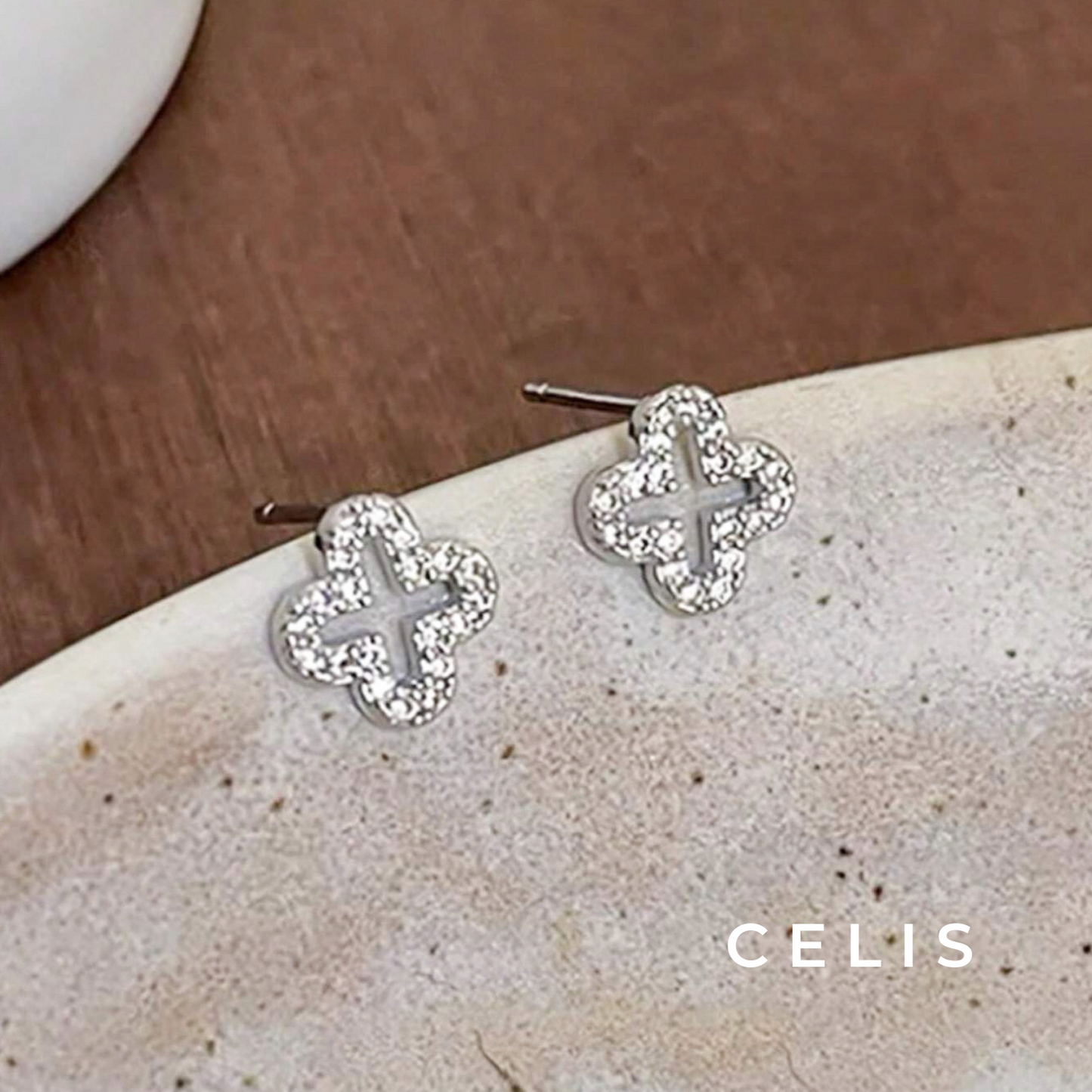 【Limited Item】 Elegant Shine Earrings