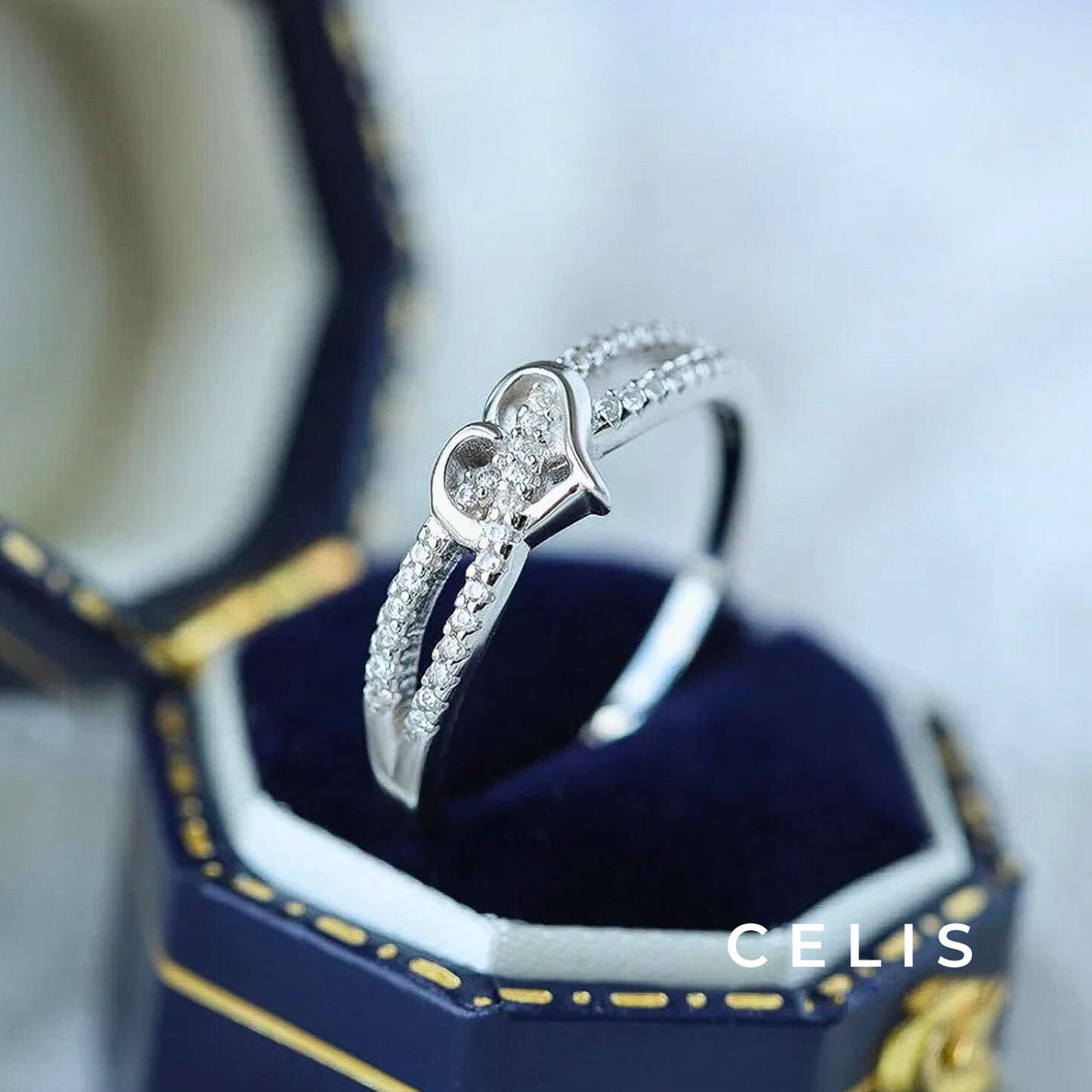 【Limited Item】 Twisted Heart Zirconia Ring