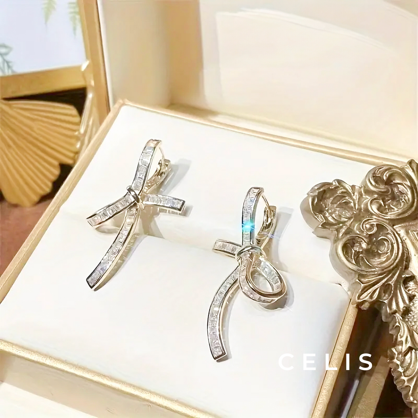 【Limited Item】 Princess Tiara Ribbon Earrings
