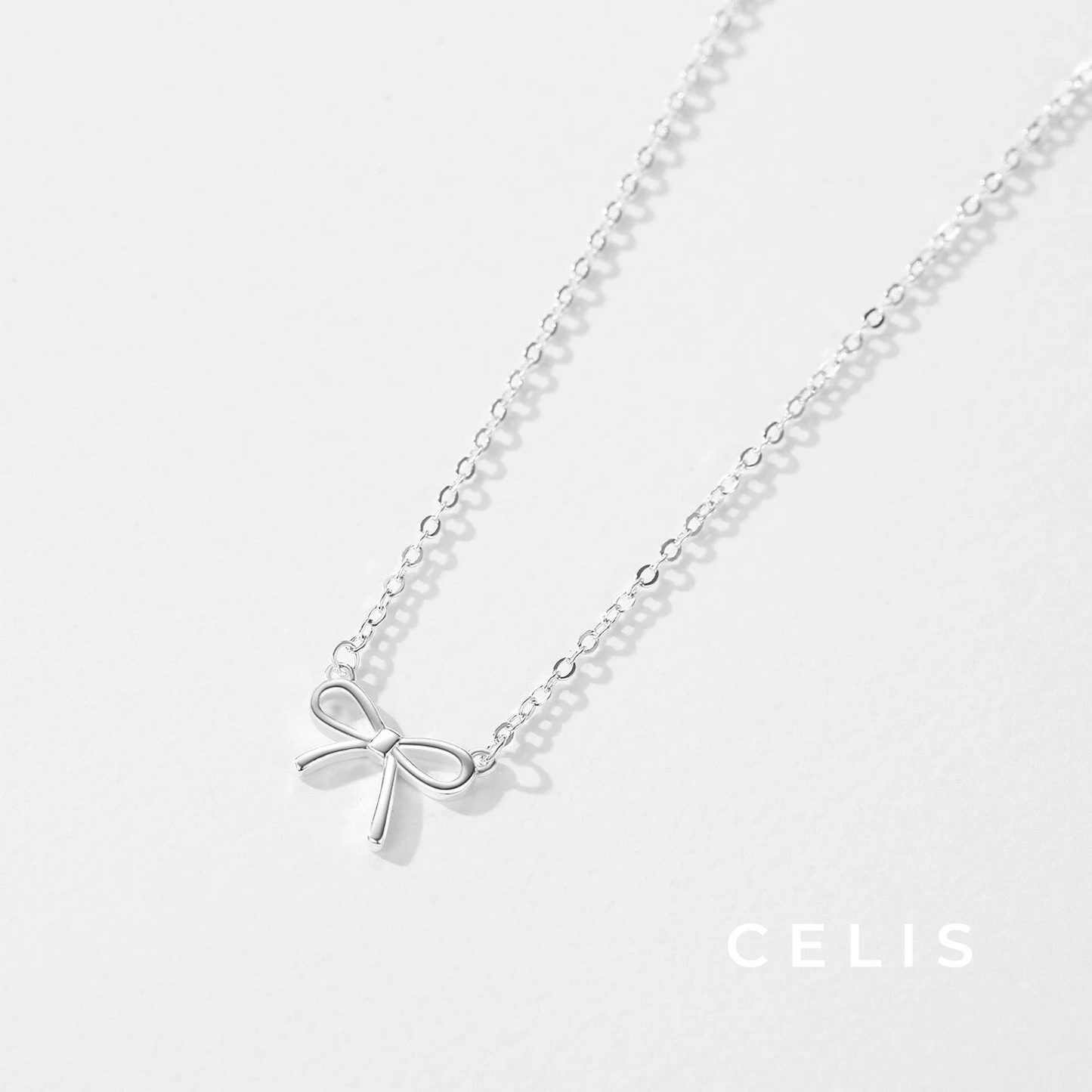 Minimal Ribbon Necklace