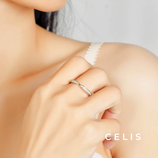 Shiny Twist Ring