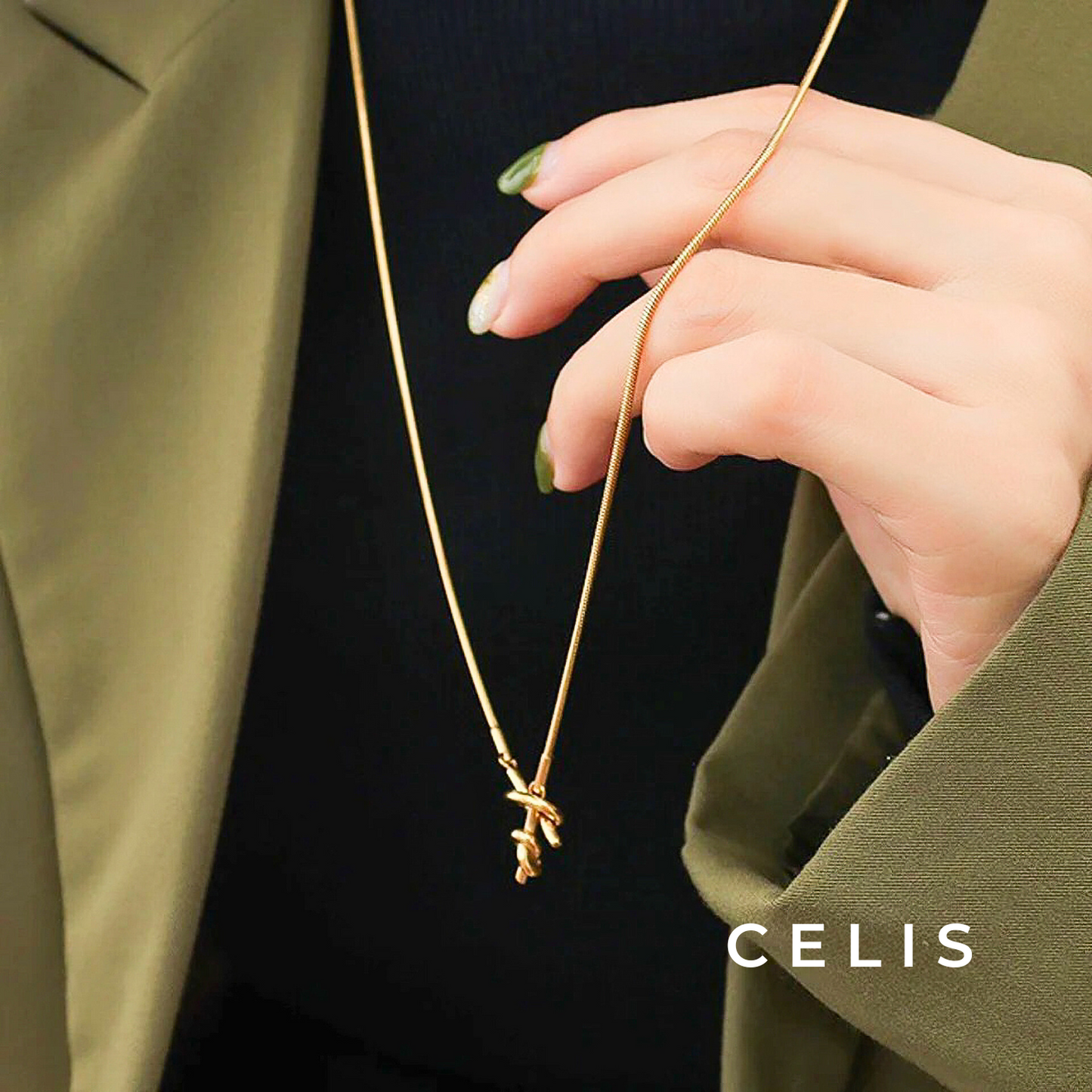 Finesse Loop Necklace