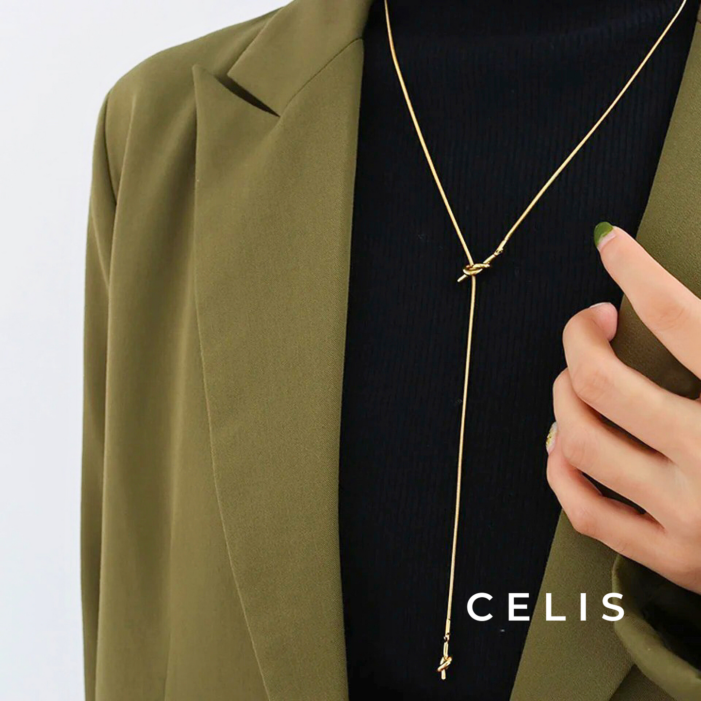 Finesse Loop Necklace