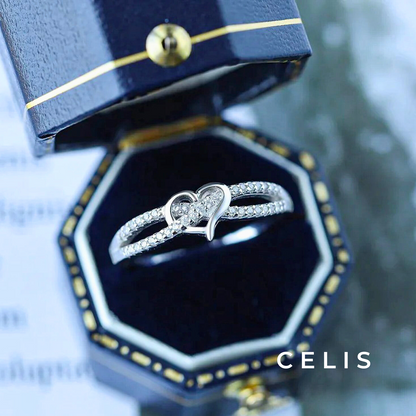 【Limited Item】 Twisted Heart Zirconia Ring