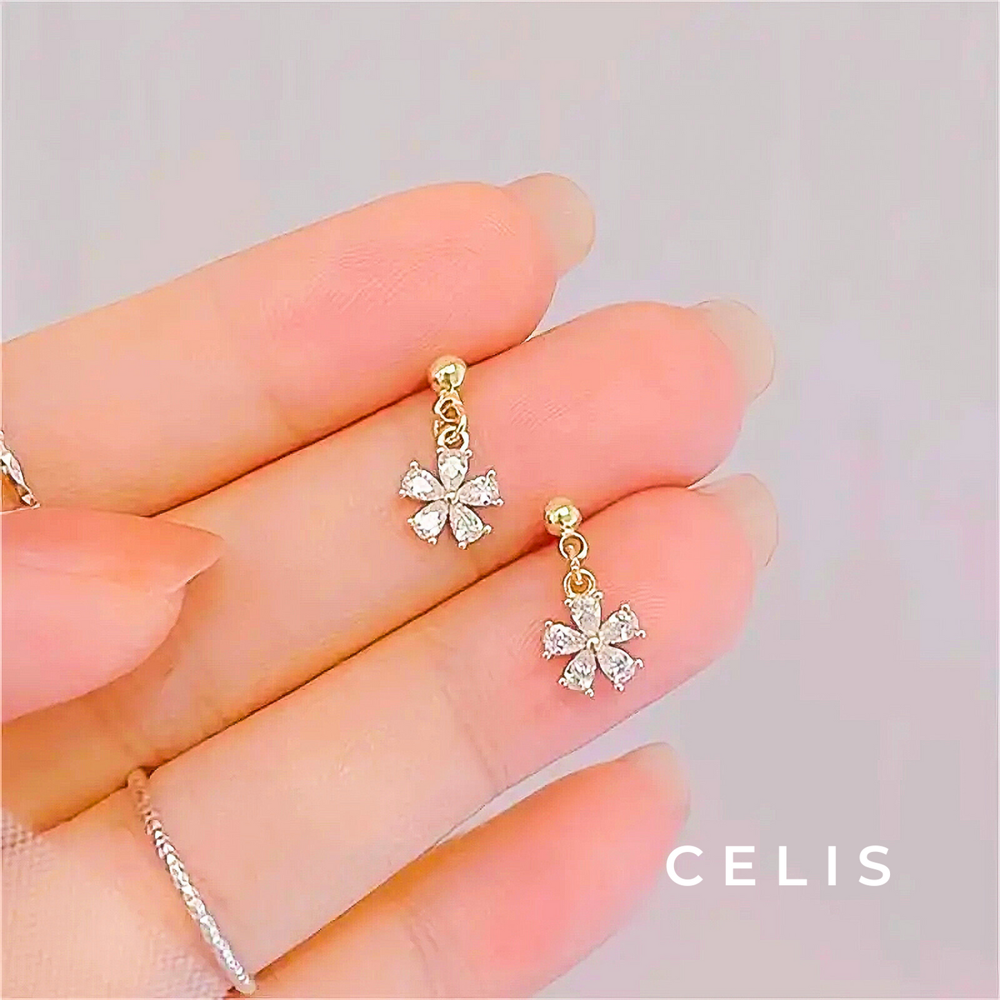 【Limited Item】 Brilliant Flower Earrings